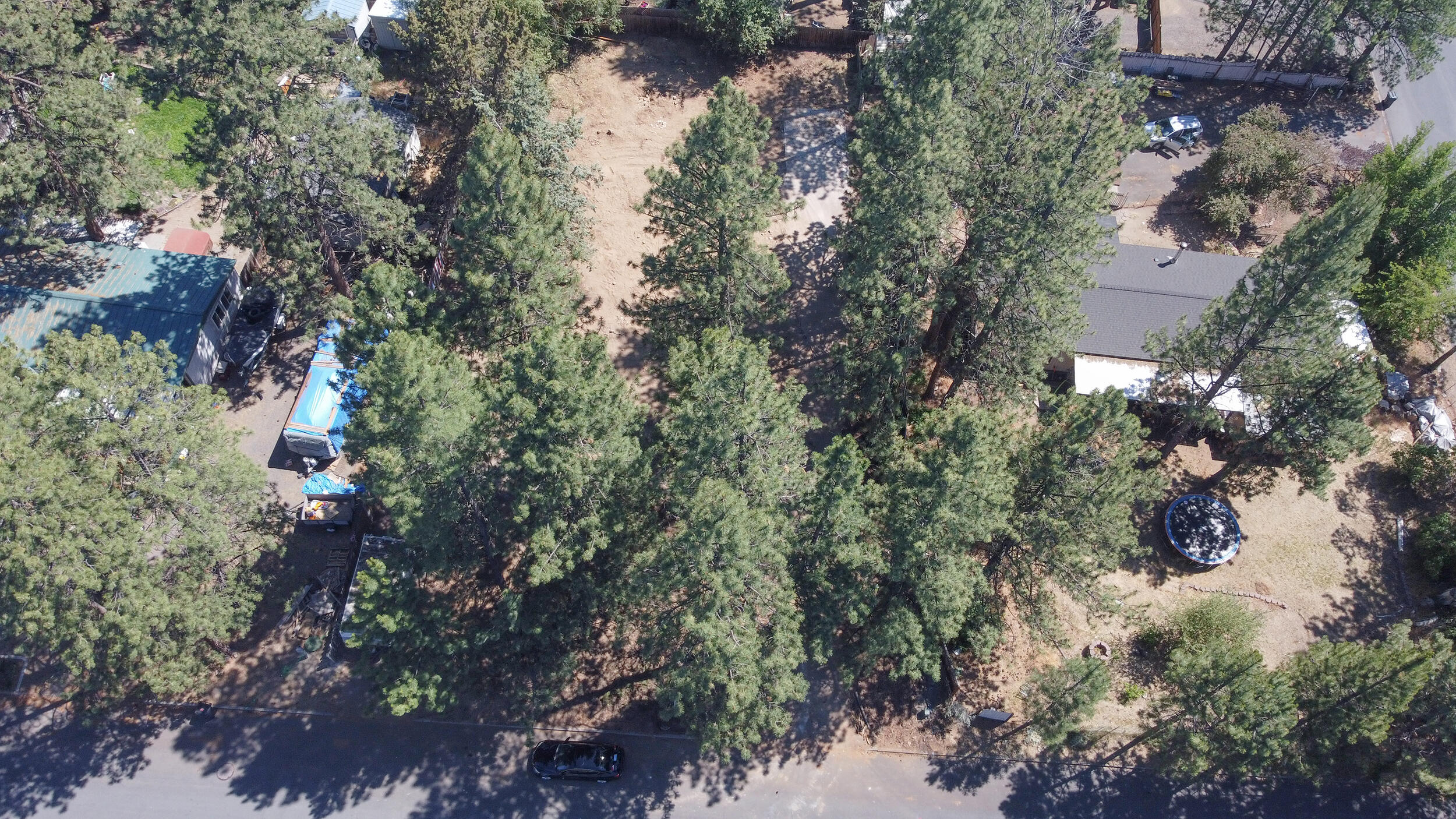 Romaine Village - Land