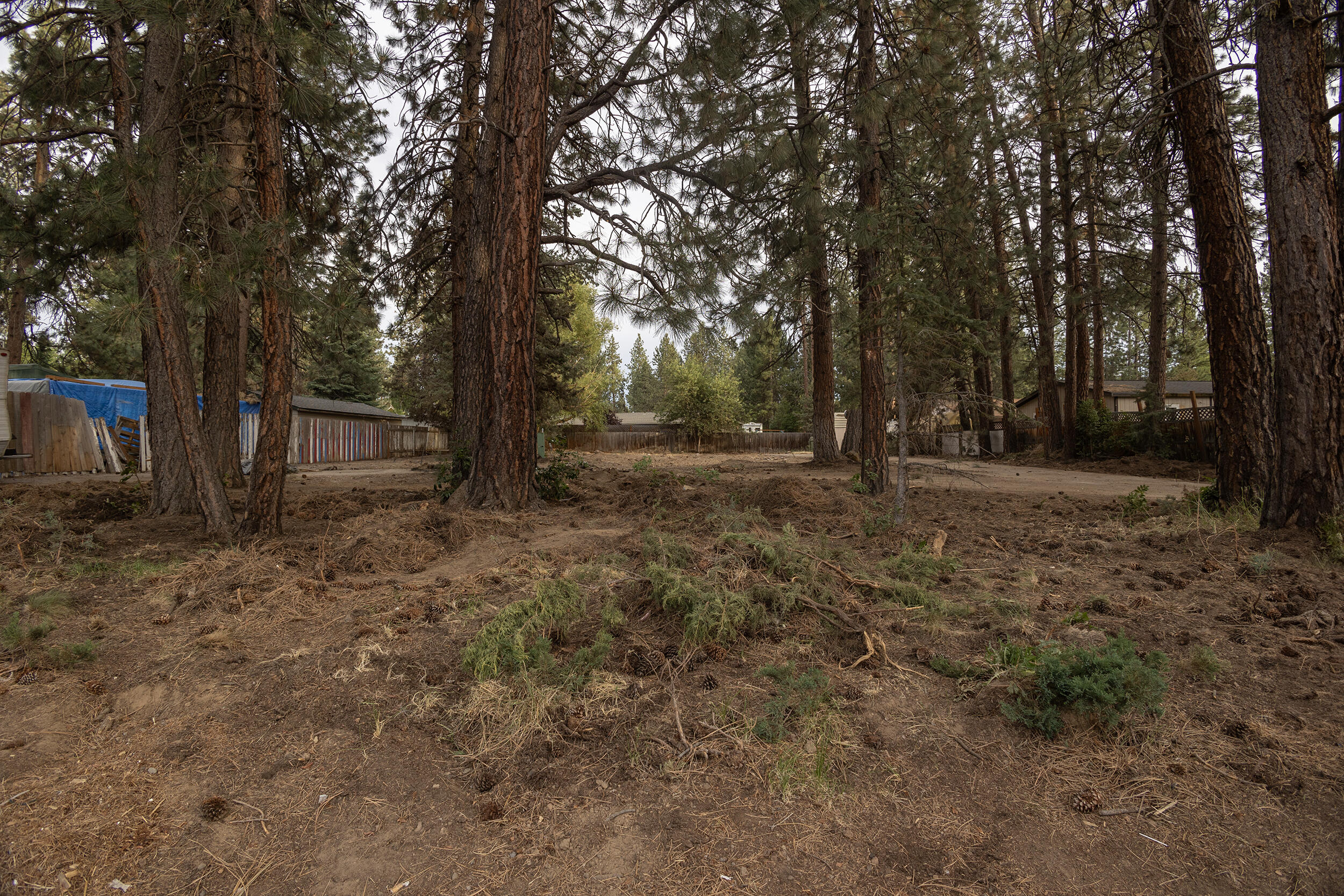 Romaine Village - Land