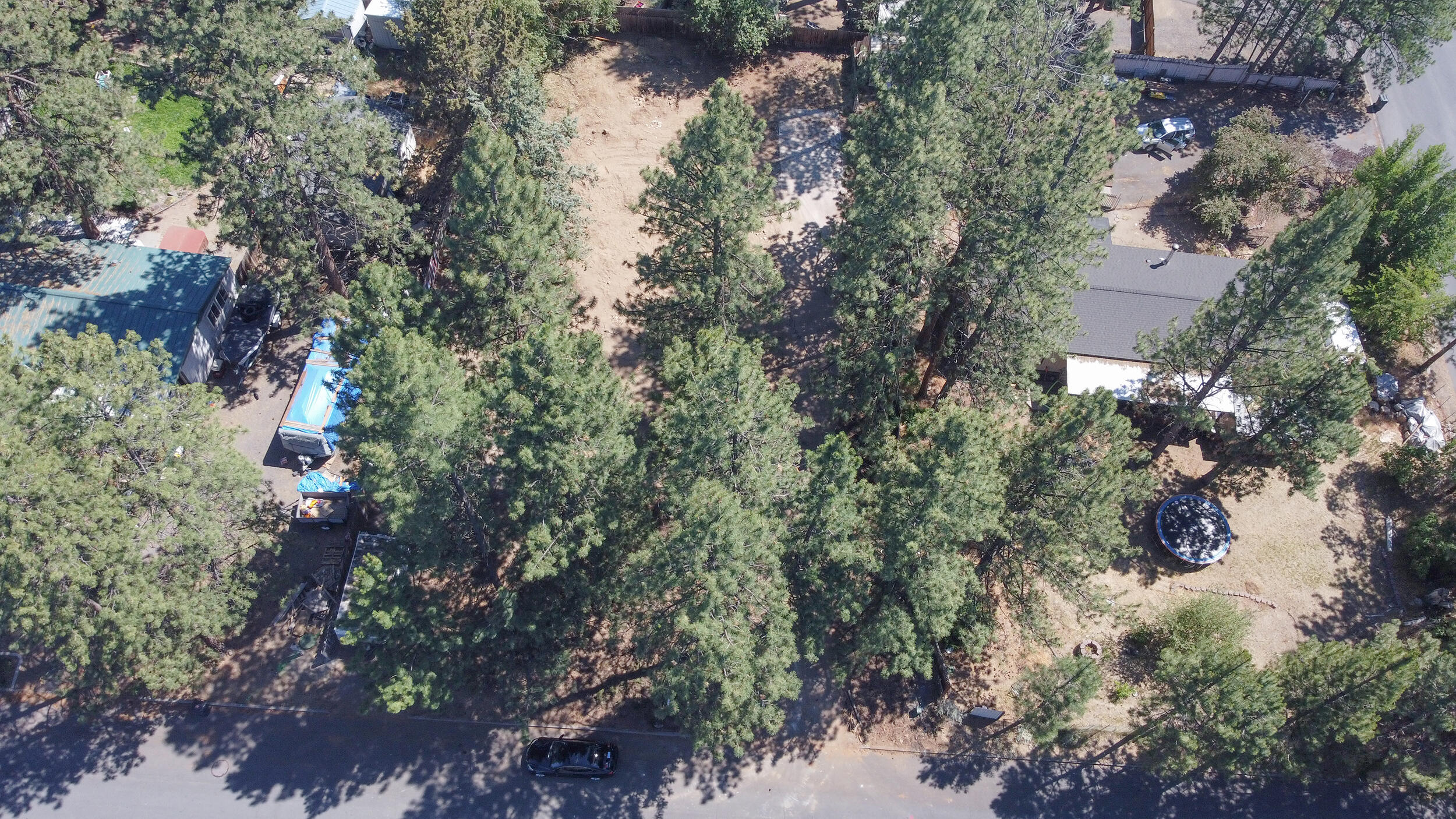 Romaine Village - Land