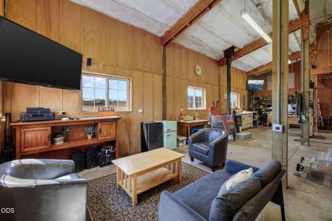 Tiny photo for 18108 Fadjur Lane, Sisters, OR 97759 (MLS # 220227300)