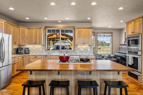 Tiny photo for 18108 Fadjur Lane, Sisters, OR 97759 (MLS # 220227300)