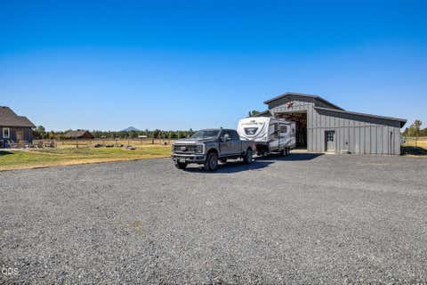 Tiny photo for 18108 Fadjur Lane, Sisters, OR 97759 (MLS # 220227300)