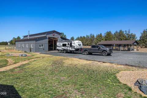Tiny photo for 18108 Fadjur Lane, Sisters, OR 97759 (MLS # 220227300)