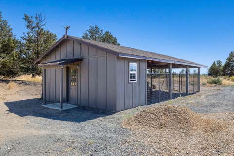 Tiny photo for 18108 Fadjur Lane, Sisters, OR 97759 (MLS # 220227300)