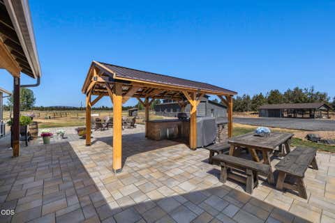 Tiny photo for 18108 Fadjur Lane, Sisters, OR 97759 (MLS # 220227300)
