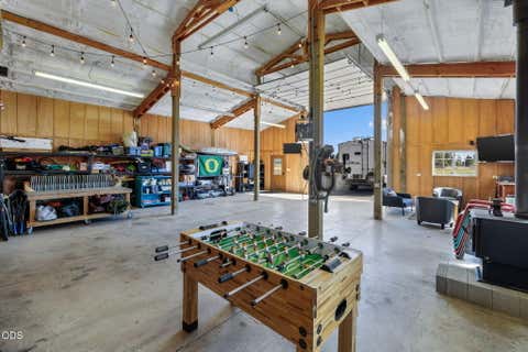 Tiny photo for 18108 Fadjur Lane, Sisters, OR 97759 (MLS # 220227300)