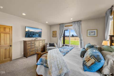 Tiny photo for 18108 Fadjur Lane, Sisters, OR 97759 (MLS # 220227300)