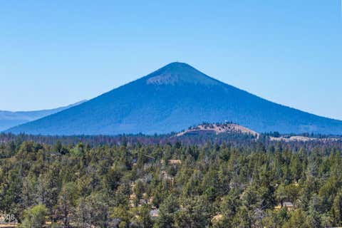 Tiny photo for 18108 Fadjur Lane, Sisters, OR 97759 (MLS # 220227300)