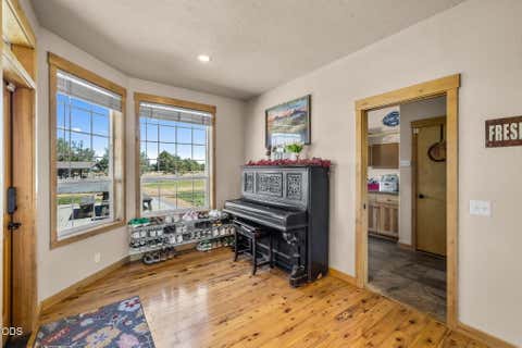 Tiny photo for 18108 Fadjur Lane, Sisters, OR 97759 (MLS # 220227300)