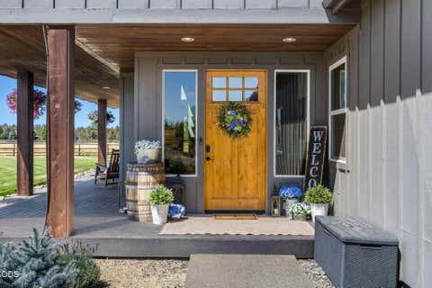 Tiny photo for 18108 Fadjur Lane, Sisters, OR 97759 (MLS # 220227300)