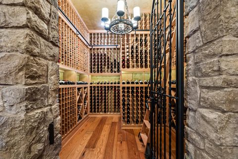 Tiny photo for 766 Meridian Road, Eagle Point, OR 97524 (MLS # 220211126)