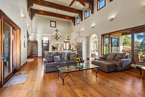 Tiny photo for 766 Meridian Road, Eagle Point, OR 97524 (MLS # 220211126)