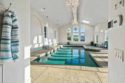 Tiny photo for 766 Meridian Road, Eagle Point, OR 97524 (MLS # 220211126)