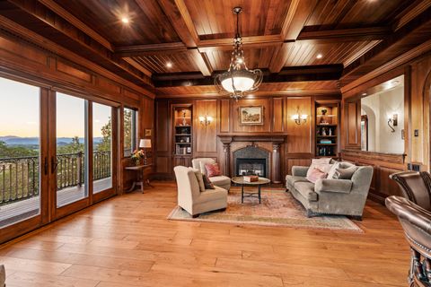 Tiny photo for 766 Meridian Road, Eagle Point, OR 97524 (MLS # 220211126)