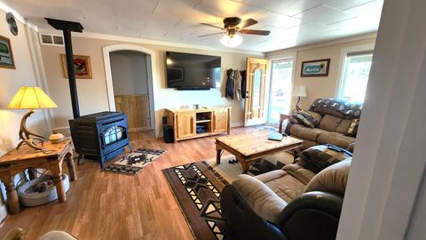 4335 NE 33rd Street Redmond OR 97756