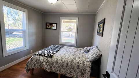 Tiny photo for 4335 NE 33rd Street, Redmond, OR 97756 (MLS # 220211129)