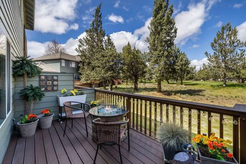 Tiny photo for 1116 Golden Pheasant Drive, Redmond, OR 97756 (MLS # 220219458)