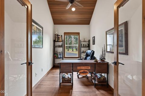 Tiny photo for 17121 Merganser Drive, Bend, OR 97707 (MLS # 220225870)