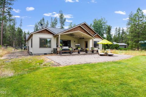 Tiny photo for 17121 Merganser Drive, Bend, OR 97707 (MLS # 220225870)