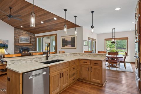 Tiny photo for 17121 Merganser Drive, Bend, OR 97707 (MLS # 220225870)