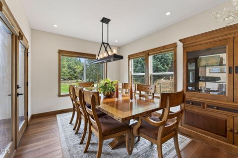Tiny photo for 17121 Merganser Drive, Bend, OR 97707 (MLS # 220225870)