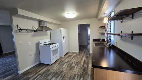 Tiny photo for 1320 Summers Lane, Klamath Falls, OR 97603 (MLS # 220214064)