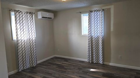 Tiny photo for 1320 Summers Lane, Klamath Falls, OR 97603 (MLS # 220214064)