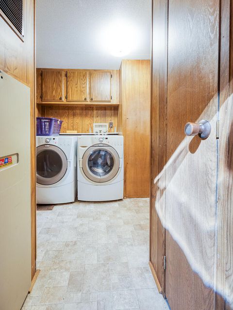 Tiny photo for 3440 Boardman Avenue, Klamath Falls, OR 97603 (MLS # 220217688)