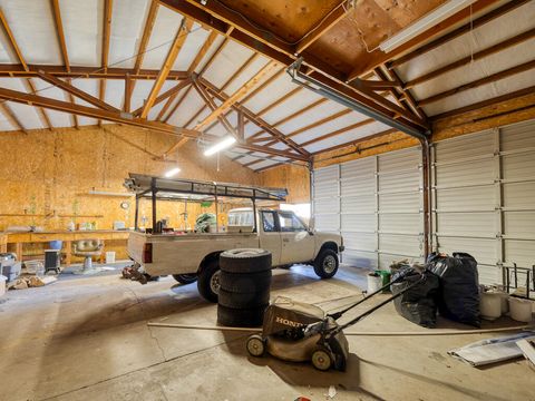 Tiny photo for 3440 Boardman Avenue, Klamath Falls, OR 97603 (MLS # 220217688)