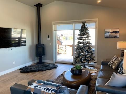 Tiny photo for 19120 Gateway Loop, Bend, OR 97702 (MLS # 220210308)
