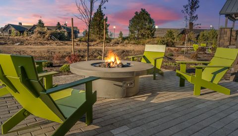 Tiny photo for 19120 Gateway Loop, Bend, OR 97702 (MLS # 220210308)