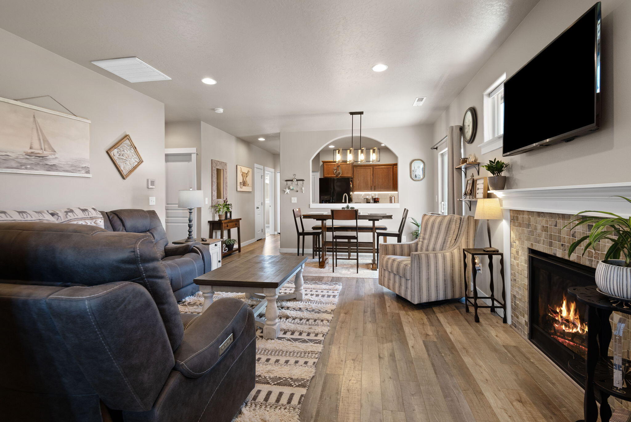 21331 NE Eagle Crossing Avenue