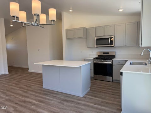 Tiny photo for 623 NE Mitchell Street #164, Madras, OR 97741 (MLS # 220224467)