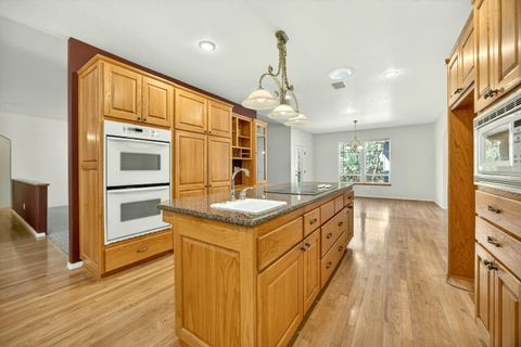 Tiny photo for 150 Ridgefield Road, Grants Pass, OR 97527 (MLS # 220217453)
