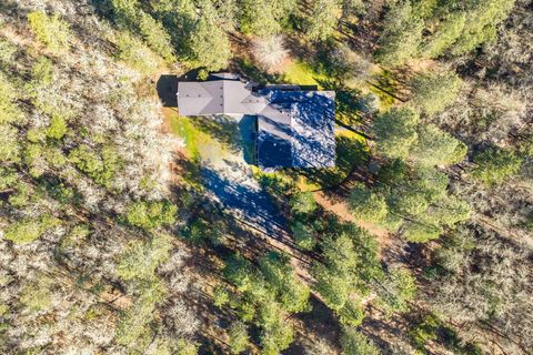 Tiny photo for 150 Ridgefield Road, Grants Pass, OR 97527 (MLS # 220217453)