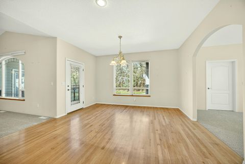 Tiny photo for 150 Ridgefield Road, Grants Pass, OR 97527 (MLS # 220217453)