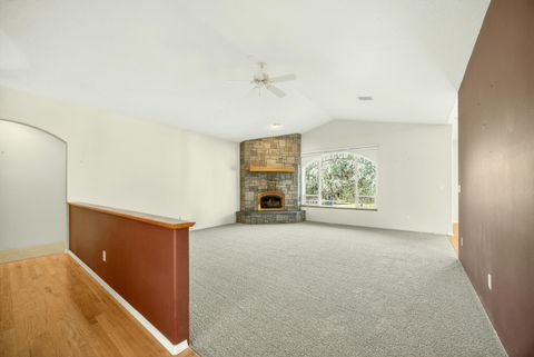 Tiny photo for 150 Ridgefield Road, Grants Pass, OR 97527 (MLS # 220217453)