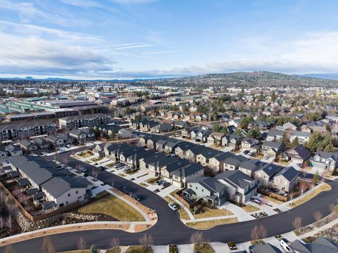 Tiny photo for 63169 NE Hadley Place, Bend, OR 97701 (MLS # 220217290)