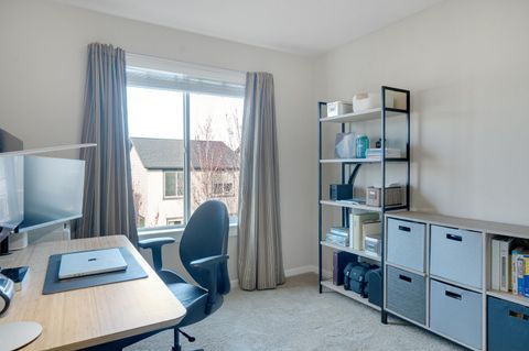 Tiny photo for 63169 NE Hadley Place, Bend, OR 97701 (MLS # 220217290)