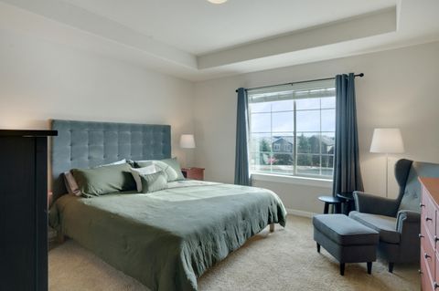 Tiny photo for 63169 NE Hadley Place, Bend, OR 97701 (MLS # 220217290)