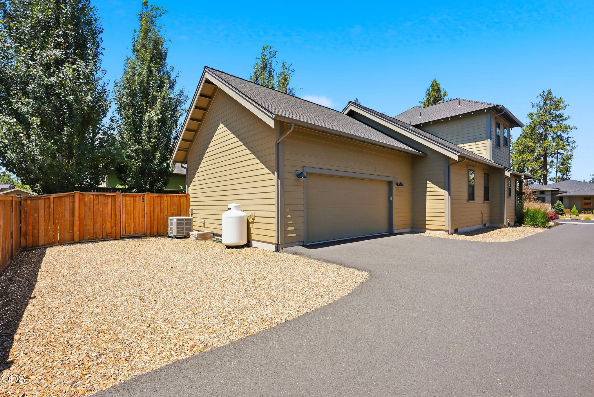 1035 E Horse Back Trail