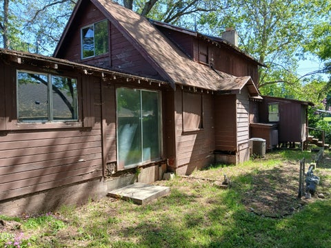 Tiny photo for 1340 Dowell Road, Grants Pass, OR 97527 (MLS # 220225907)