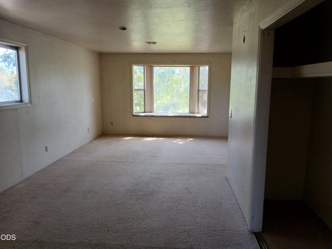 Tiny photo for 1340 Dowell Road, Grants Pass, OR 97527 (MLS # 220225907)