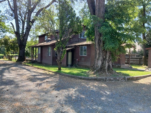 Tiny photo for 1340 Dowell Road, Grants Pass, OR 97527 (MLS # 220225907)