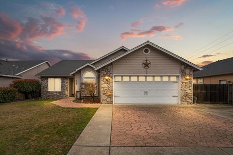 3043 Colonial Avenue Medford OR 97504