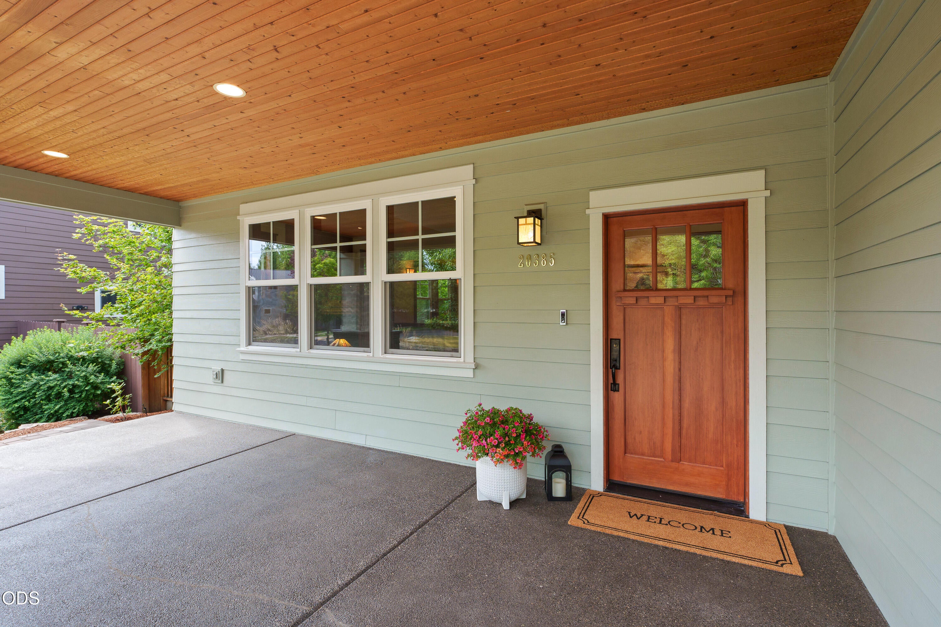 20385 Penhollow Lane