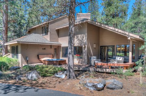 Tiny photo for 57377 Pole House Lane #1, Sunriver, OR 97707 (MLS # 220213081)