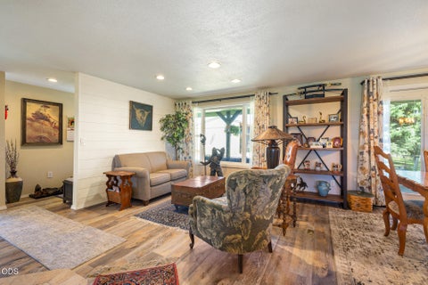 Tiny photo for 7800 NW Lamonta Road, Prineville, OR 97754 (MLS # 220226139)