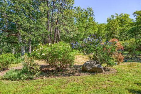 Tiny photo for 1988 Old Siskiyou Highway, Ashland, OR 97520 (MLS # 220211532)