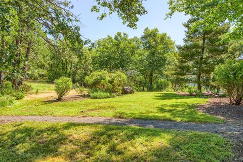 Tiny photo for 1988 Old Siskiyou Highway, Ashland, OR 97520 (MLS # 220211532)